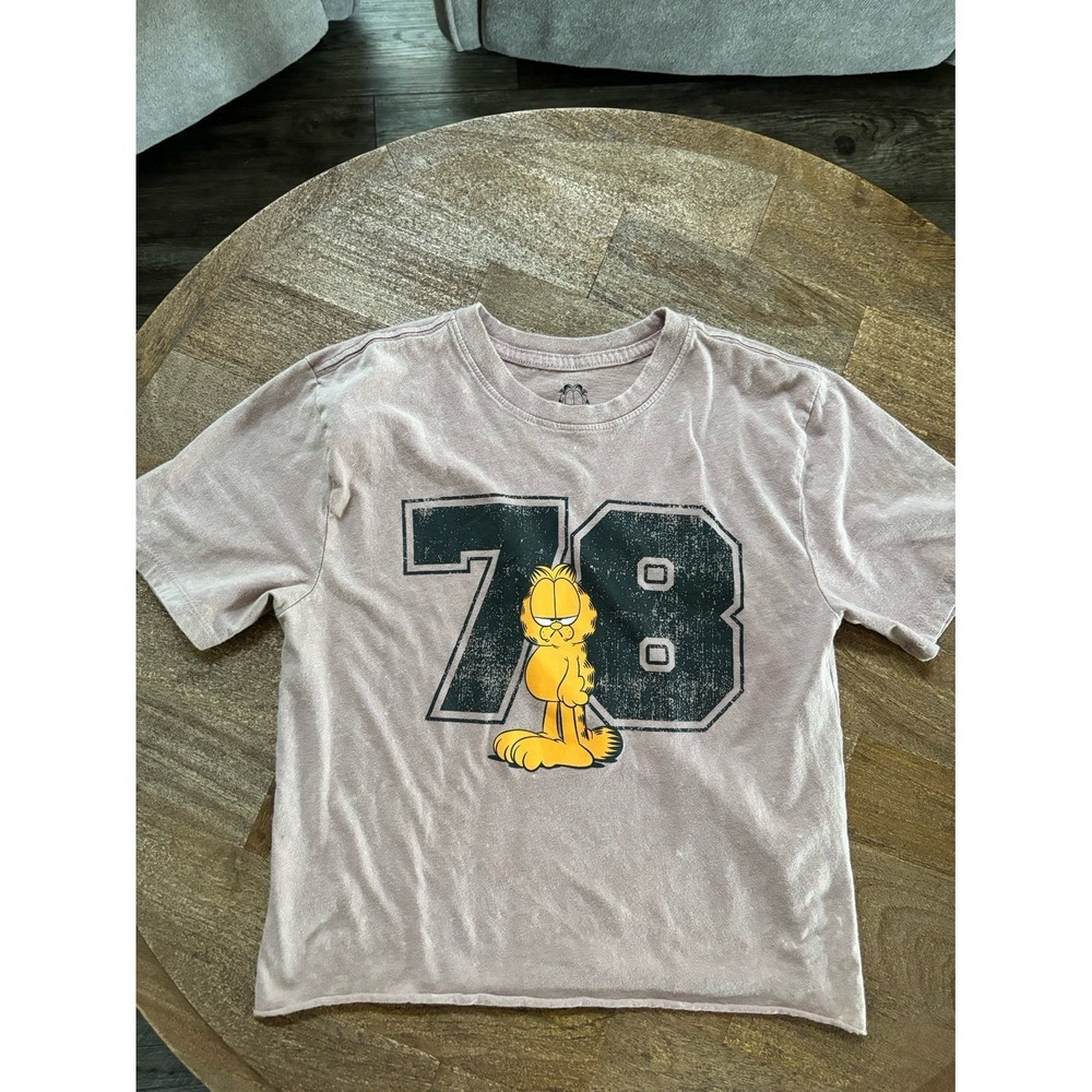 Teen  Garfield t-shirt x-Small‎  short sleeved light purple